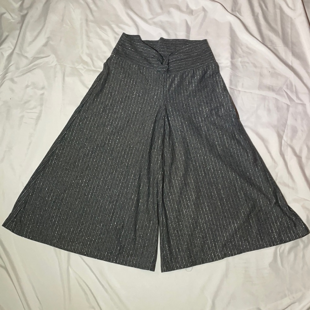 Voice (Silver Pin Striped Gray Gauchos, sz junior large